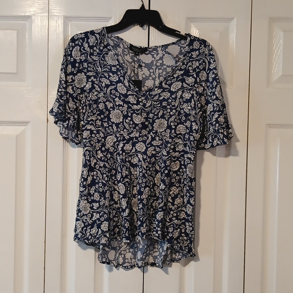 Rachel Zoe Floral Babydoll Top Blue And White - Picture 1 of 8